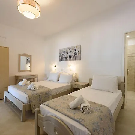 Sea Breeze Paros Apartment