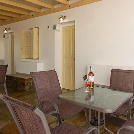 Sea Breeze Paros Apartment